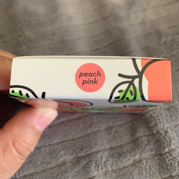 Blush - Picture 3 of 3